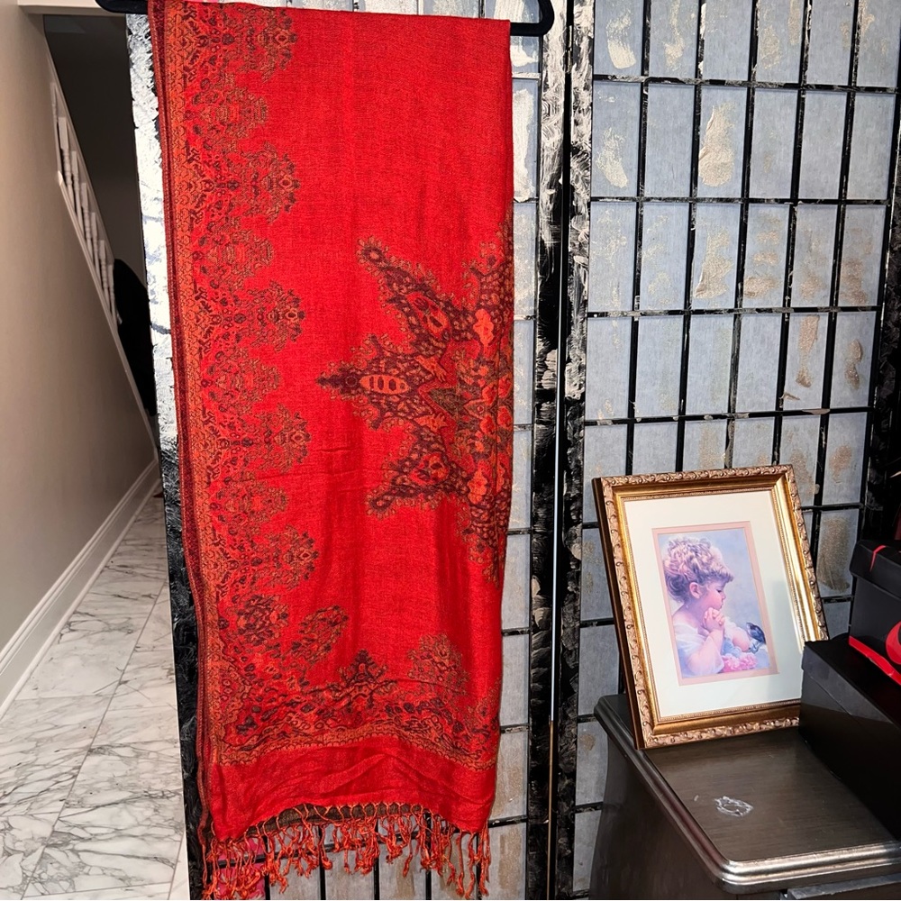 Pashmina Scarf/Shawl/Wrap - Reversible - Gorgeous - NWT -  So Versatile